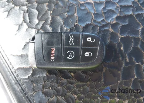 2018 Dodge Challenger Sxt z USA, uszkodzony, nr VIN 2C3CDZAGXJH242121